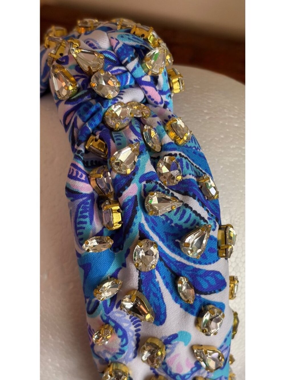Lele Sadoughi and Lilly Pulitzer Crystal Knotted Embellished Bird is the Word H - Picture 2 of 8